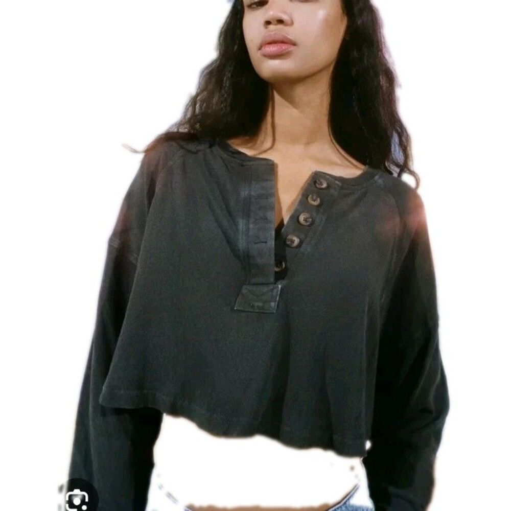 BDG Urban Outfitters Lily Boxy Henley Crop Top Gray Long Sleeve Button Women S